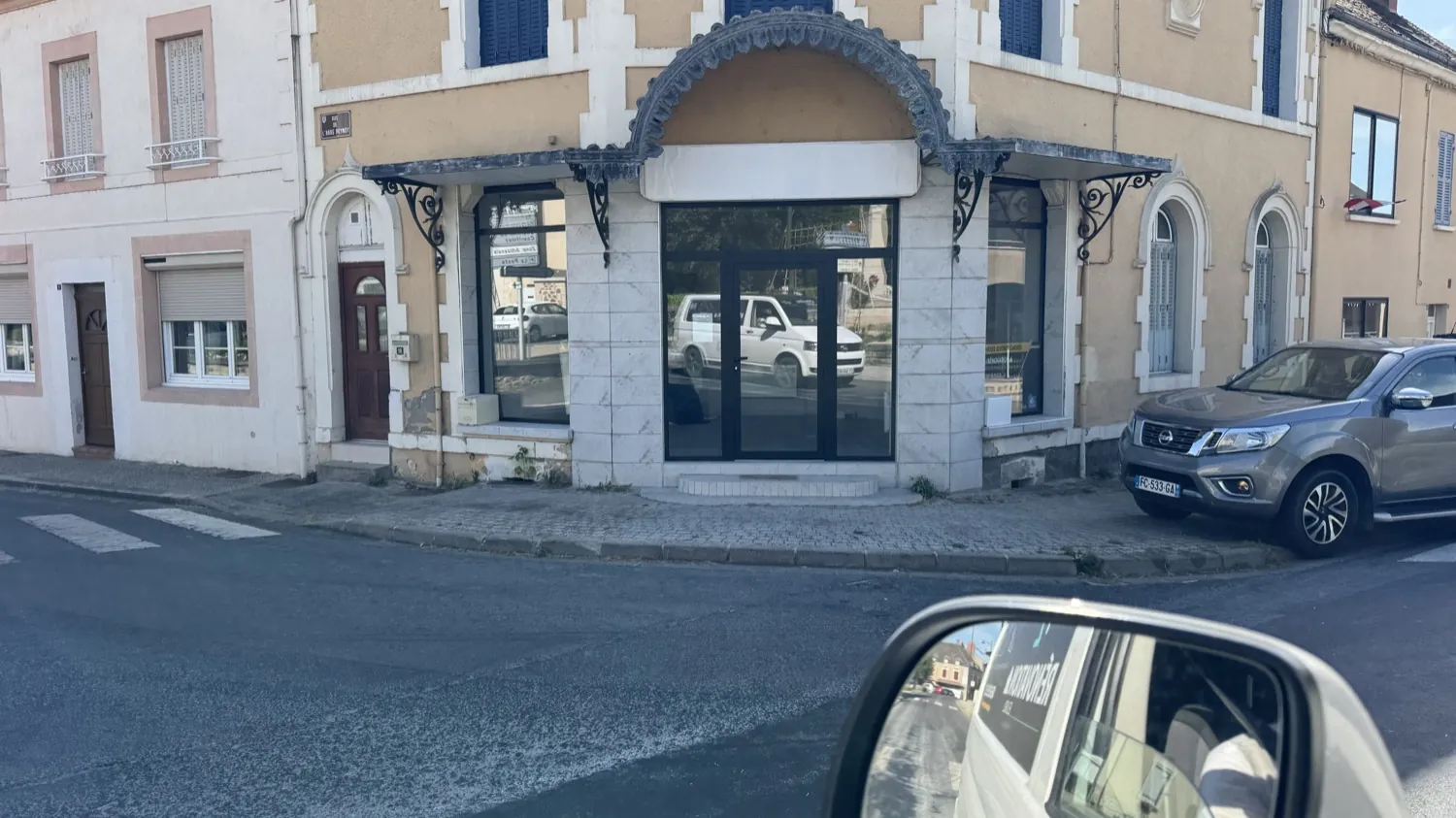 Vitrine de commerce sur mesure en aluminium à Marcillat